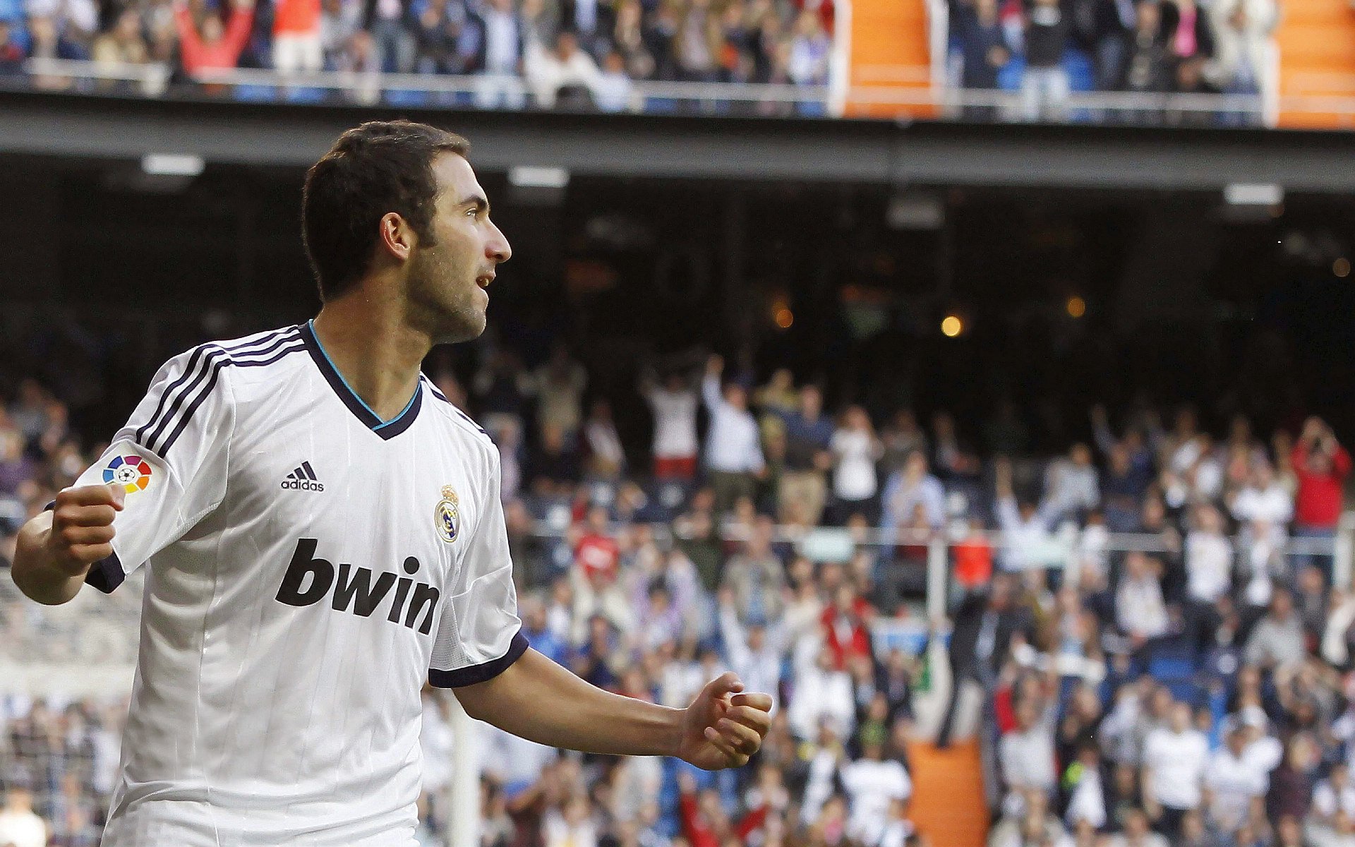 马刺粉碎黄蜂,贝恩在奥运周期关键战接管比赛