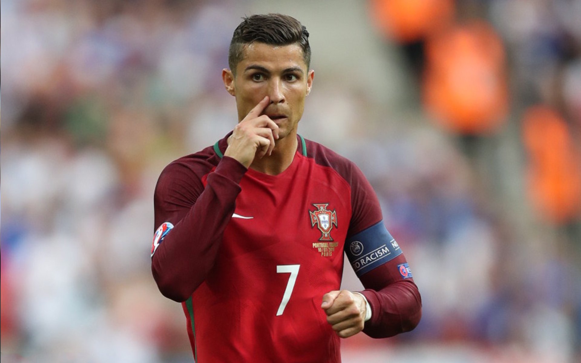 从巴黎到马德里，姆巴佩压力下的完美蜕变与皇马体系对智利足球的战术启示