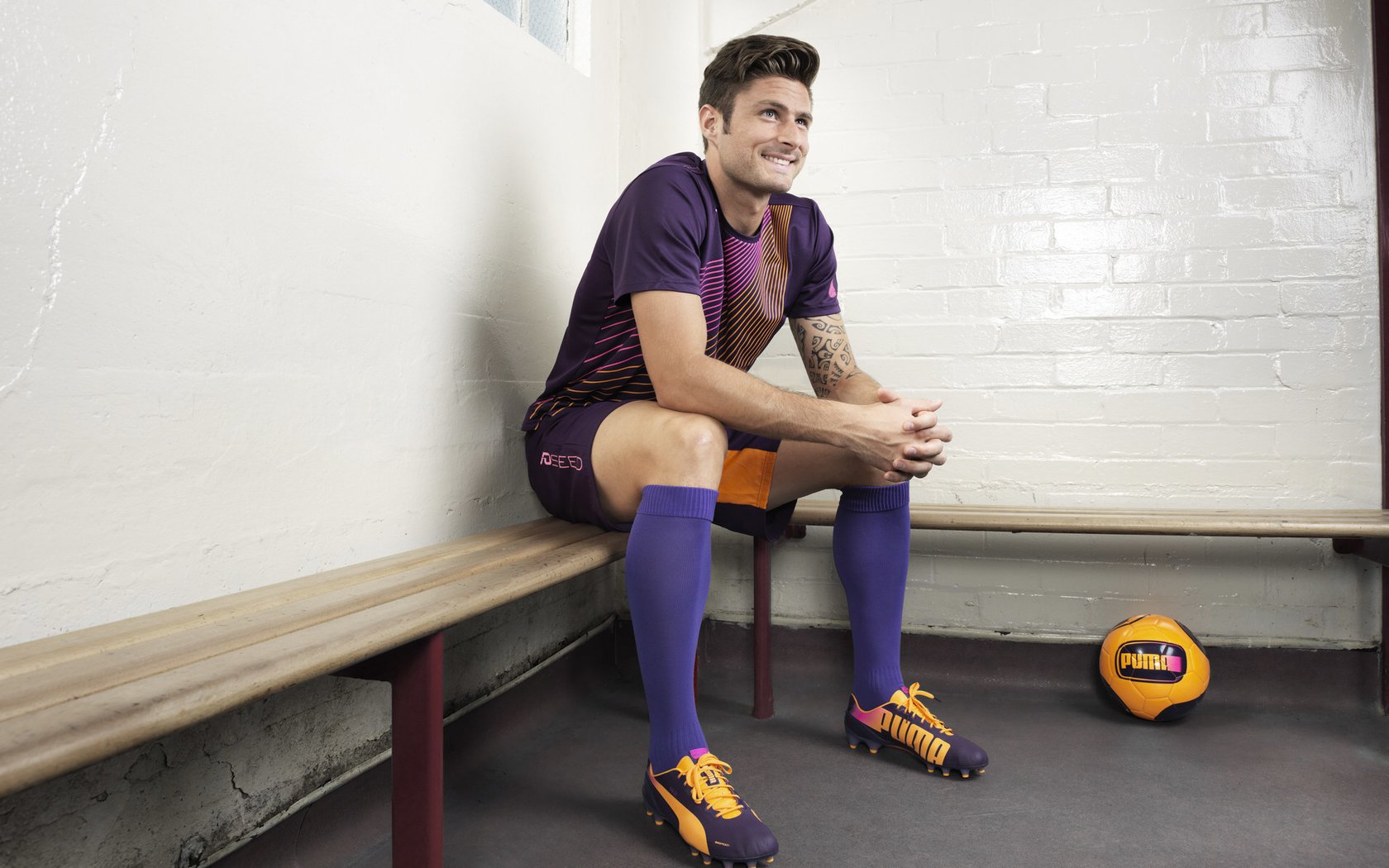 伊萨克状态火热导演黄潜奇迹，比利亚雷亚尔战术打穿曼联防线