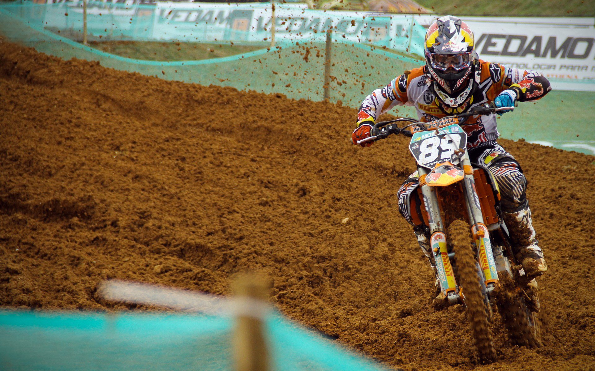 拜仁强势晋级映照绿茵霸权，哈弗茨全场最佳无争议闪耀全场