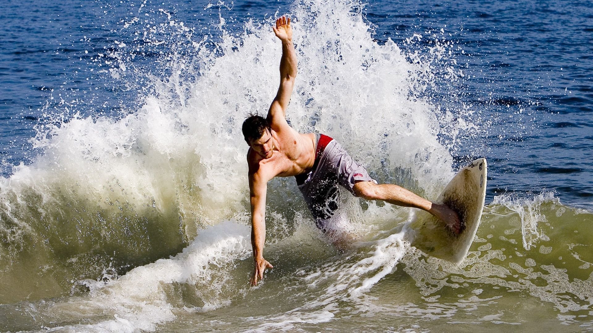 丹麦队轻取印尼队，黄鸭组合惊艳四座